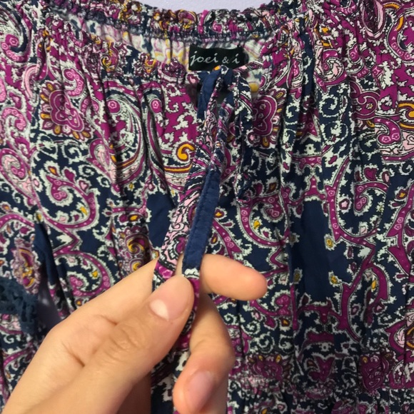 beautiful patterned long sleeve dress - Picture 2 of 5